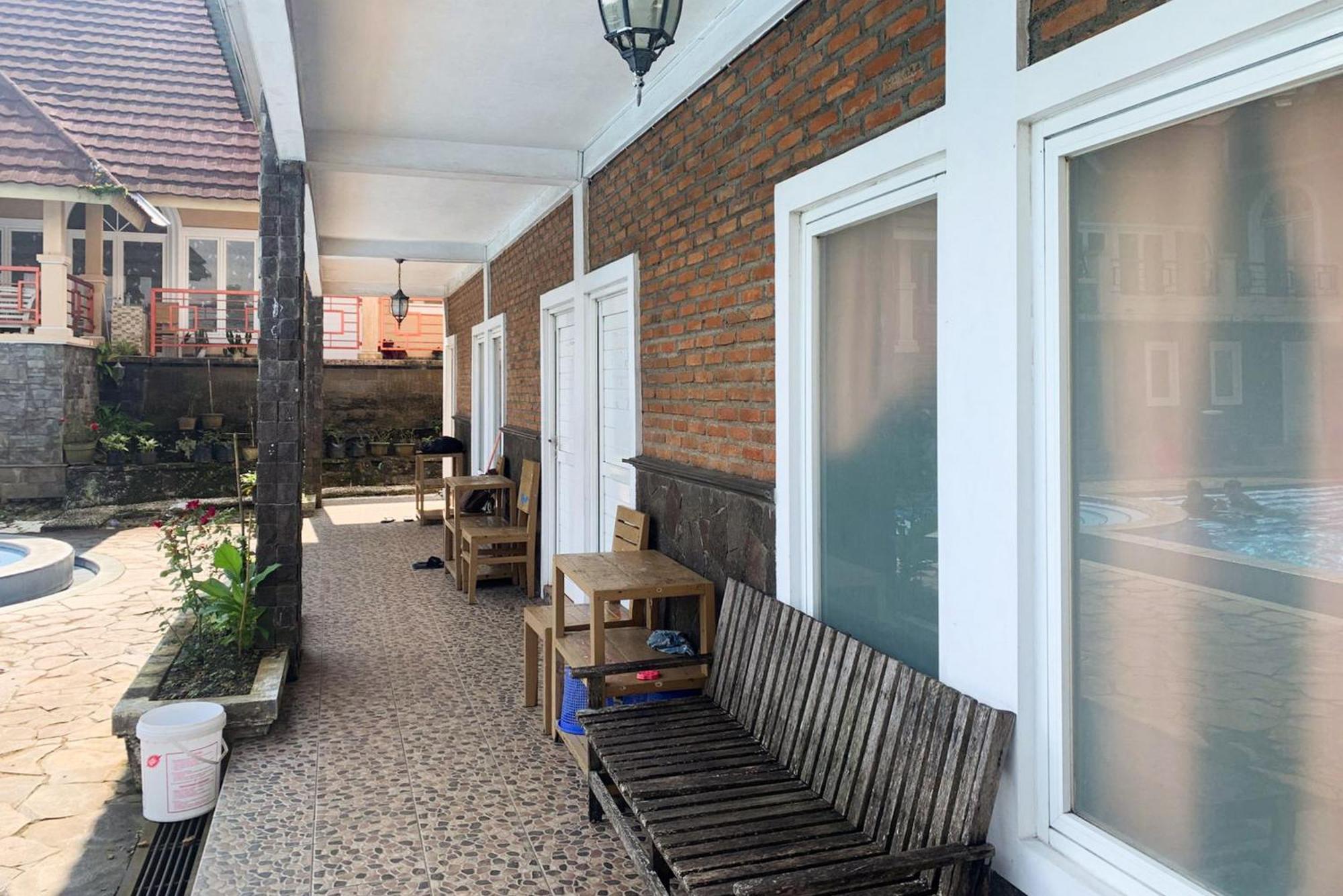 Urbanview Hotel Villa Q Gisting Bandjarnegeri Zewnętrze zdjęcie