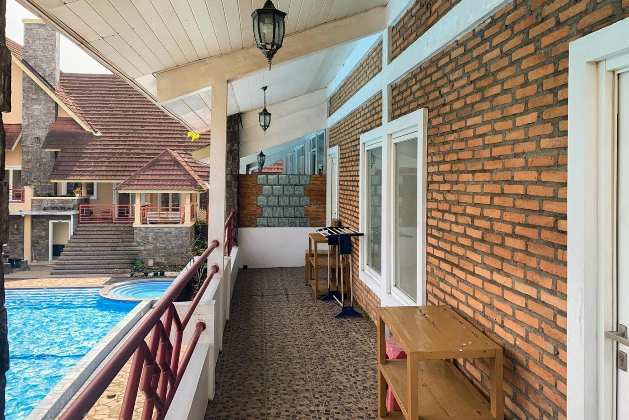 Urbanview Hotel Villa Q Gisting Bandjarnegeri Zewnętrze zdjęcie